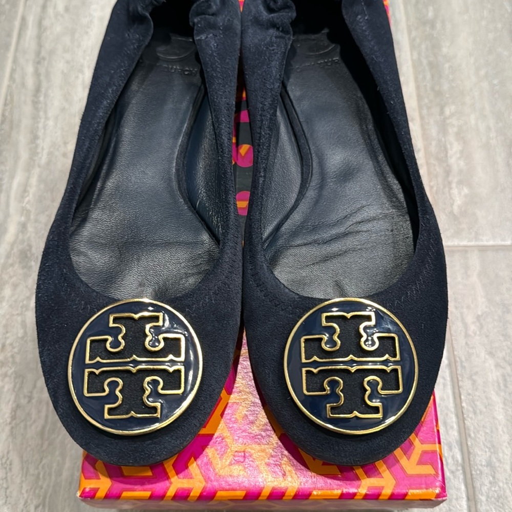 Like New Tory Burch Suede Reva Ballet Flats Navy Size 8